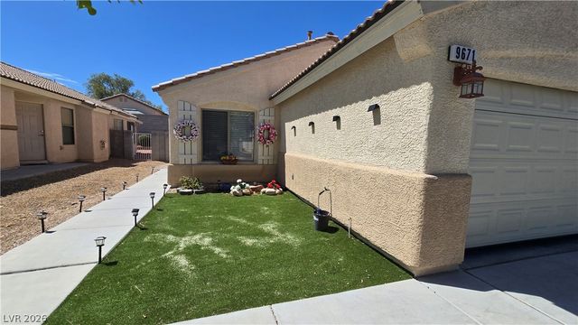 9671 Giddings Avenue, Las Vegas, NV 89148