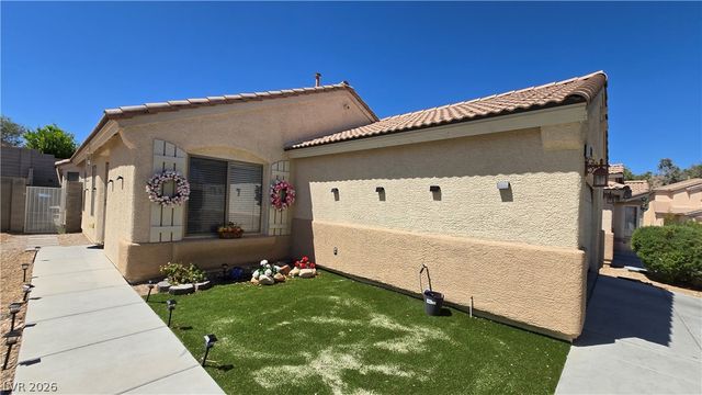 9671 Giddings Avenue, Las Vegas, NV 89148
