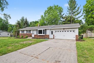 8137 Hearthway Avenue, Georgetown Twp, MI 49428
