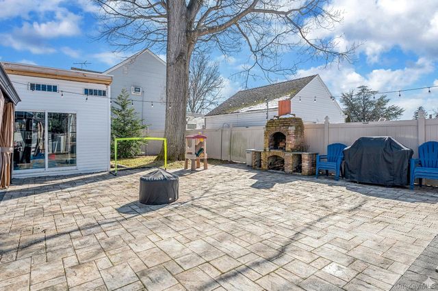 1972 Russell Street, North Bellmore, NY 11710