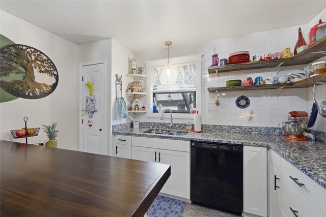 8715 S Monticello Circle, Granbury, TX 76049