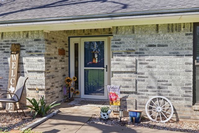 8715 S Monticello Circle, Granbury, TX 76049