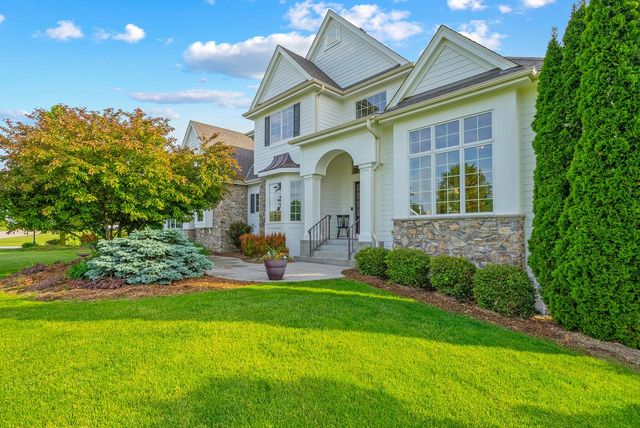 W272N6255 Maple STREET, Sussex, WI 53089