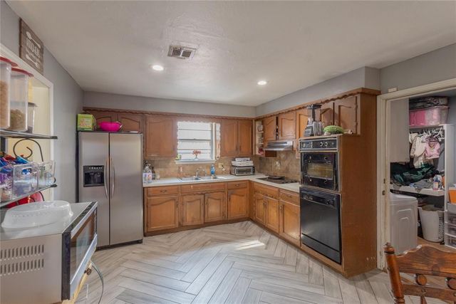 600 SW 69th, Oklahoma City, OK 73139