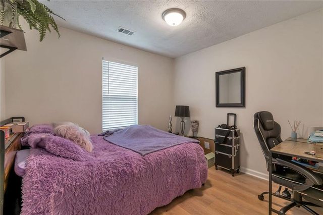 2000 Wendover Drive, Snellville, GA 30078