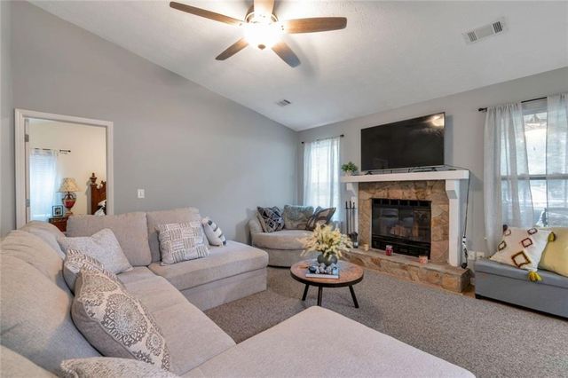 2000 Wendover Drive, Snellville, GA 30078