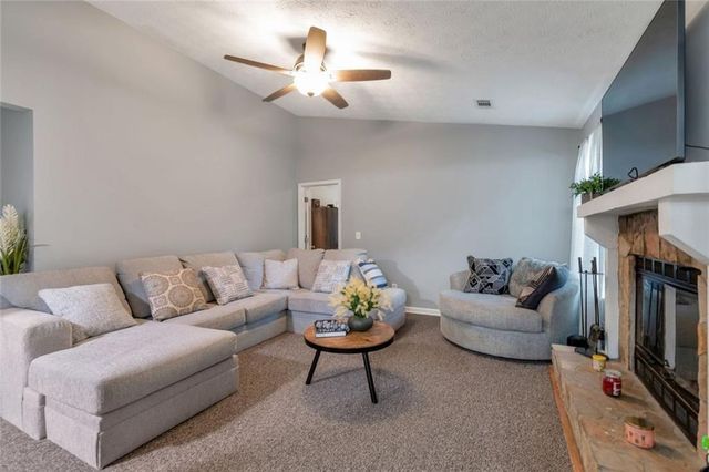 2000 Wendover Drive, Snellville, GA 30078