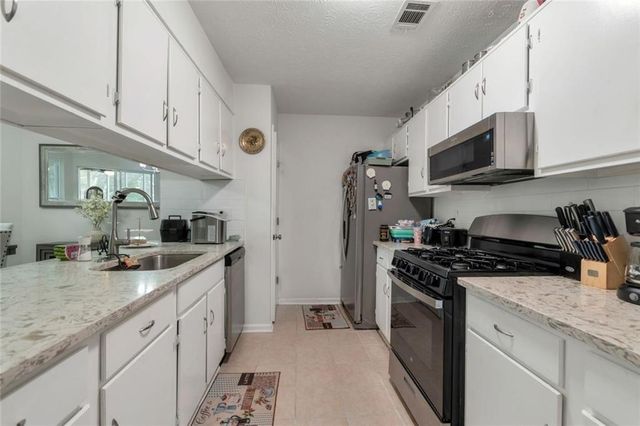2000 Wendover Drive, Snellville, GA 30078