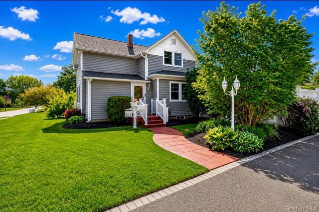 84 E Lakewood Street, Patchogue, NY 11772