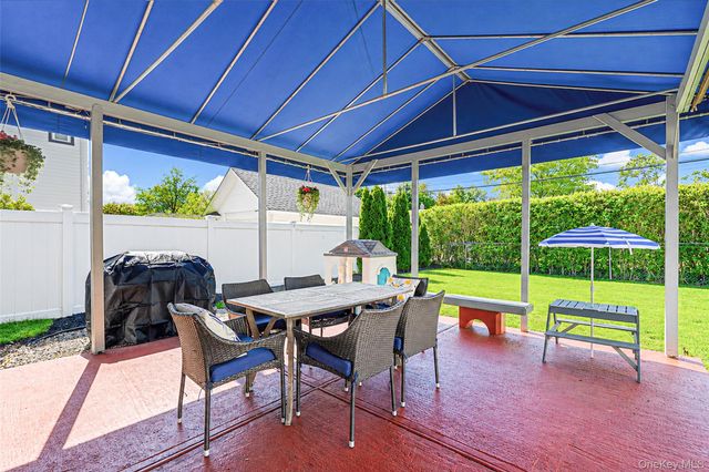 84 E Lakewood Street, Patchogue, NY 11772
