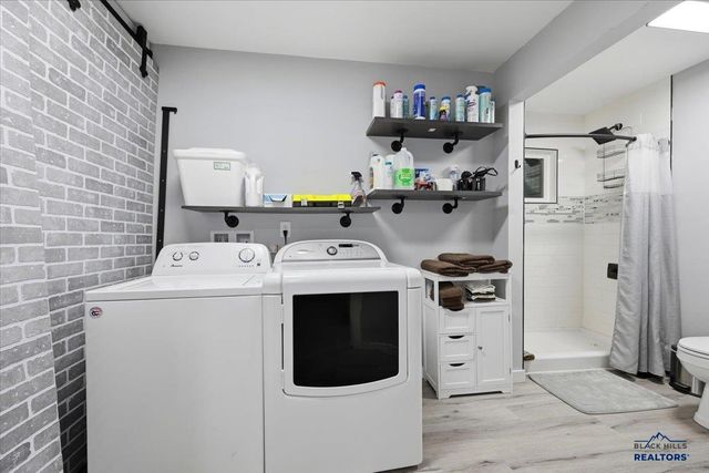 20953 MAITLAND RD, Lead, SD 57754