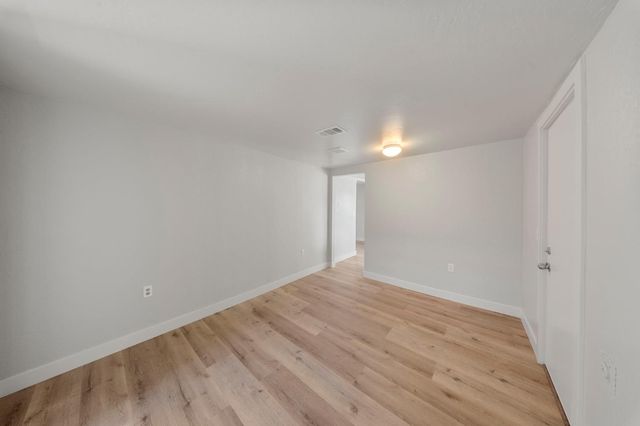 408 Thrasher Ave, Modesto, CA 95354