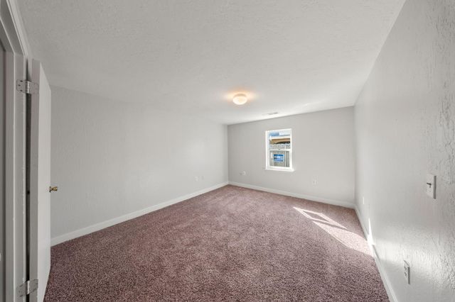 408 Thrasher Ave, Modesto, CA 95354