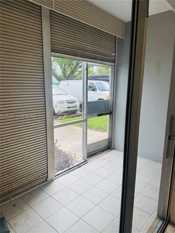2061 NW 47th Ter 111, Lauderhill, FL 33313
