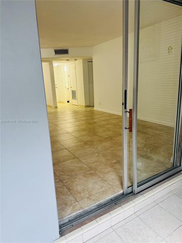 2061 NW 47th Ter 111, Lauderhill, FL 33313