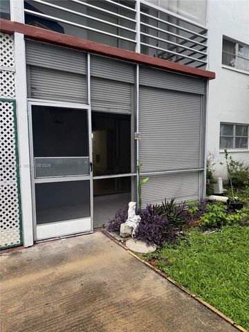 2061 NW 47th Ter 111, Lauderhill, FL 33313