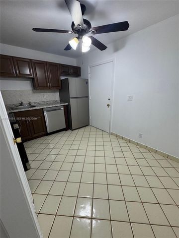 2061 NW 47th Ter 111, Lauderhill, FL 33313
