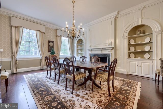 1101 SMALLBROOK LN, York, PA 17403