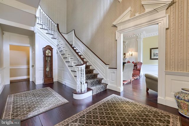 1101 SMALLBROOK LN, York, PA 17403