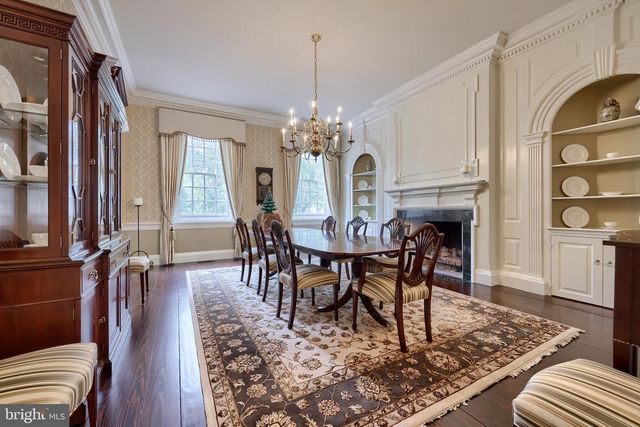 1101 SMALLBROOK LN, York, PA 17403