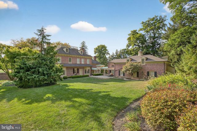 1101 SMALLBROOK LN, York, PA 17403