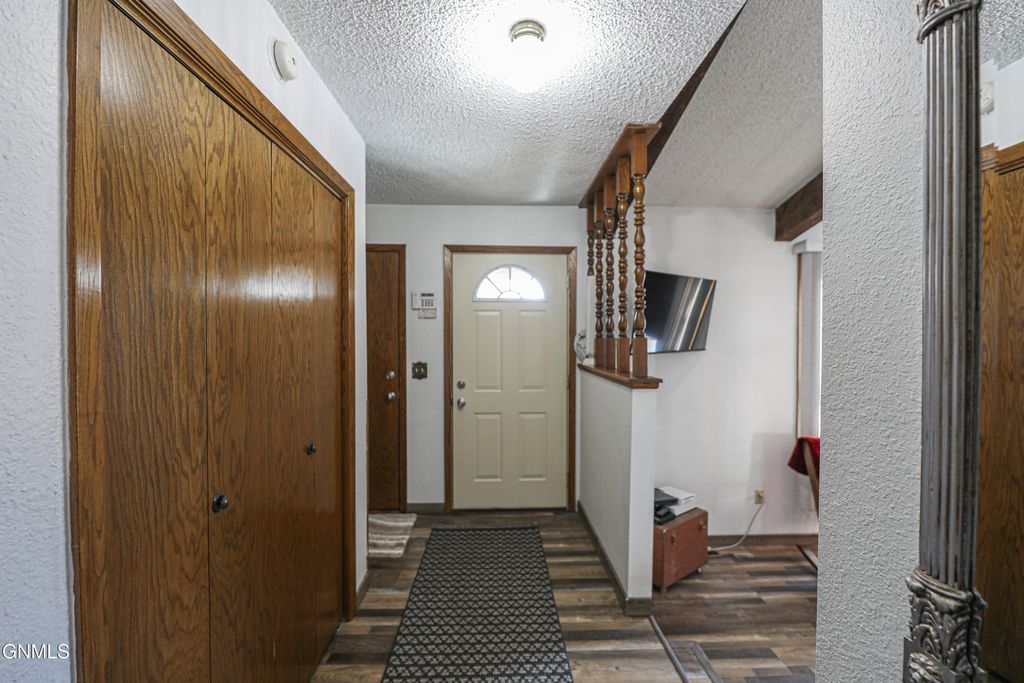 524 Weatherby Way, Bismarck, ND 58503 photo 5