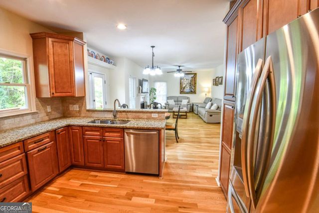 1865 Oak Tree Hollow, Alpharetta, GA 30005