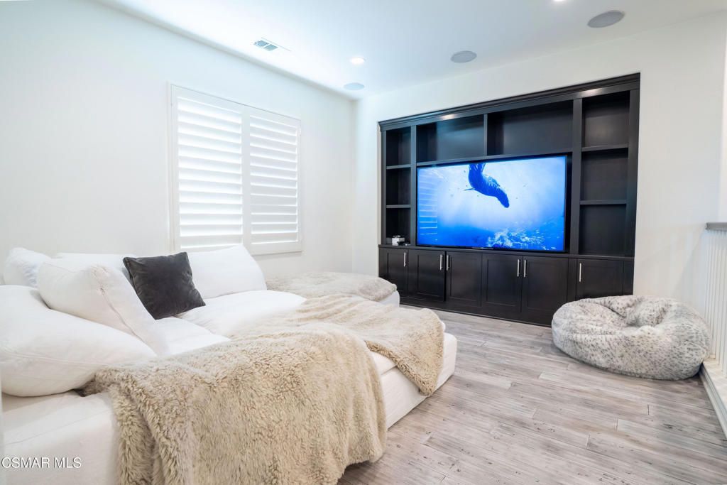 Image 17 of property listing at 3748 Gazebo Lane, Camarillo, CA 93012