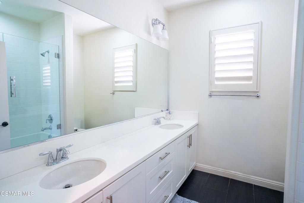 Image 20 of property listing at 3748 Gazebo Lane, Camarillo, CA 93012