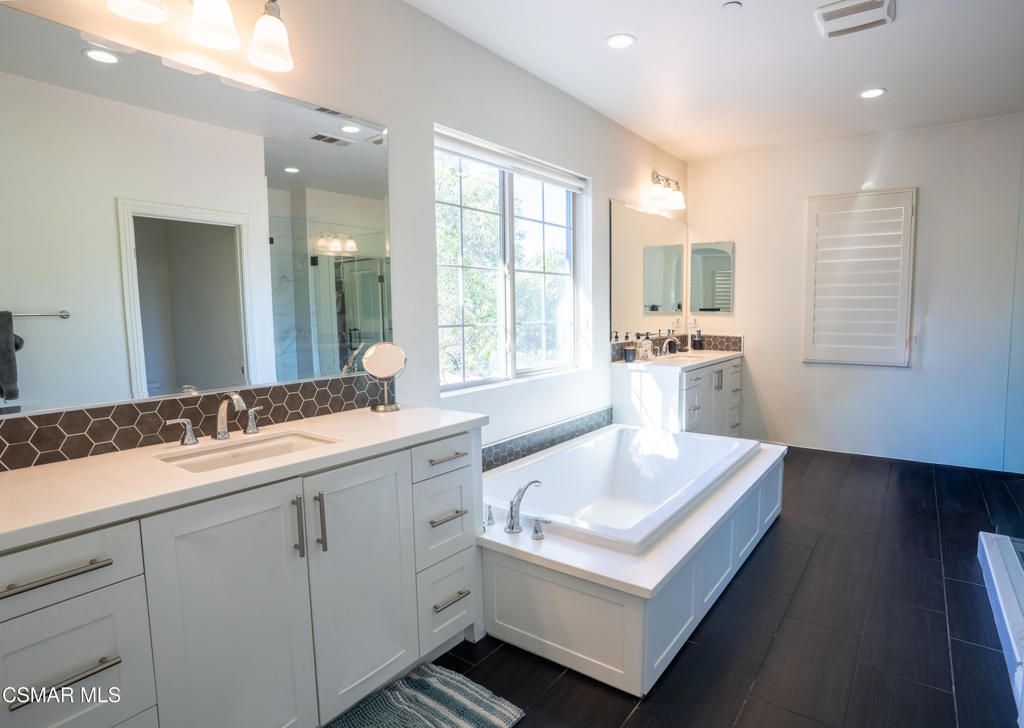 Image 23 of property listing at 3748 Gazebo Lane, Camarillo, CA 93012