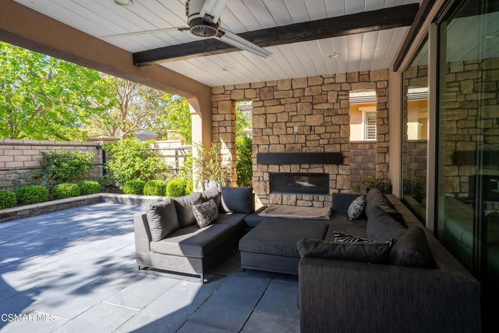 Image 9 of property listing at 3748 Gazebo Lane, Camarillo, CA 93012