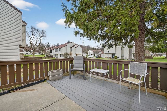601 Barnstable Court, Camillus, NY 13031
