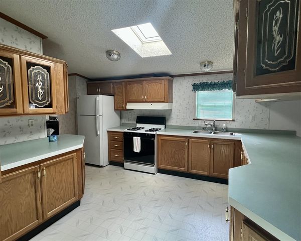 1268 Oak Brook Lane, Portage, MI 49002
