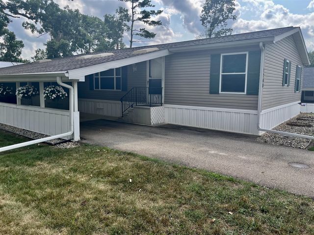 1268 Oak Brook Lane, Portage, MI 49002