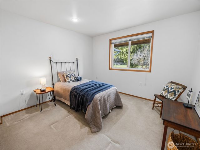 12728 Pioneer Way E, Buckley, WA 98321