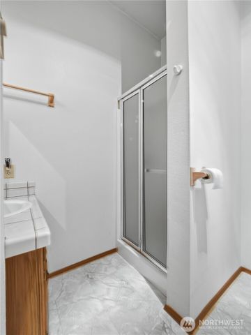 12728 Pioneer Way E, Buckley, WA 98321