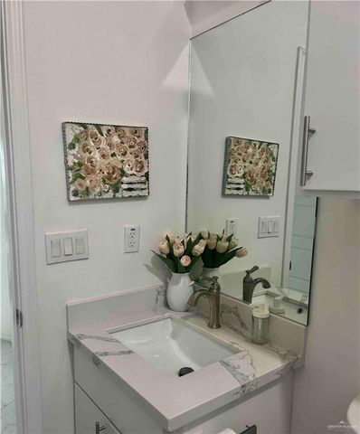 2303 S 42nd Lane, Mcallen, TX 78503