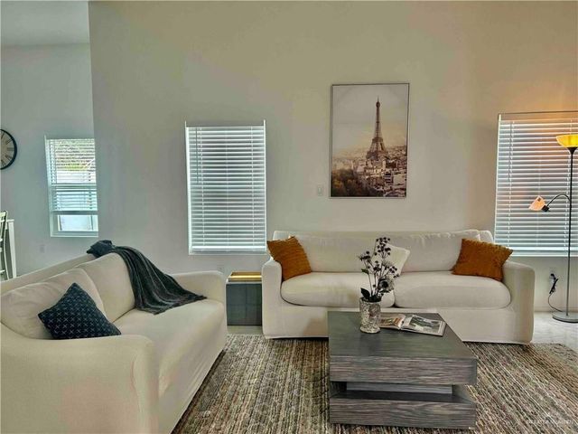 2303 S 42nd Lane, Mcallen, TX 78503