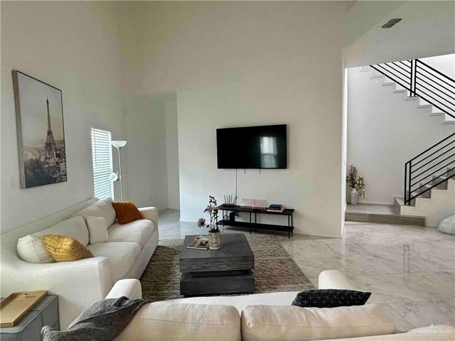 2303 S 42nd Lane, Mcallen, TX 78503