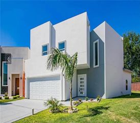2303 S 42nd Lane, Mcallen, TX 78503