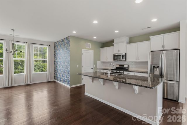 1502 Sharon Road W, Charlotte, NC 28210