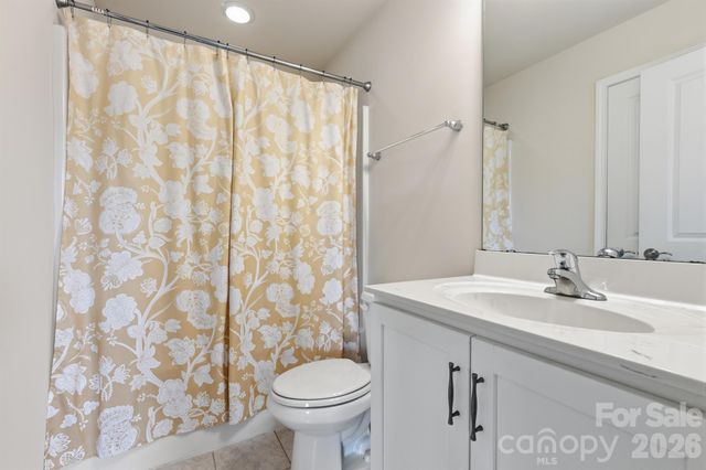 1502 Sharon Road W, Charlotte, NC 28210