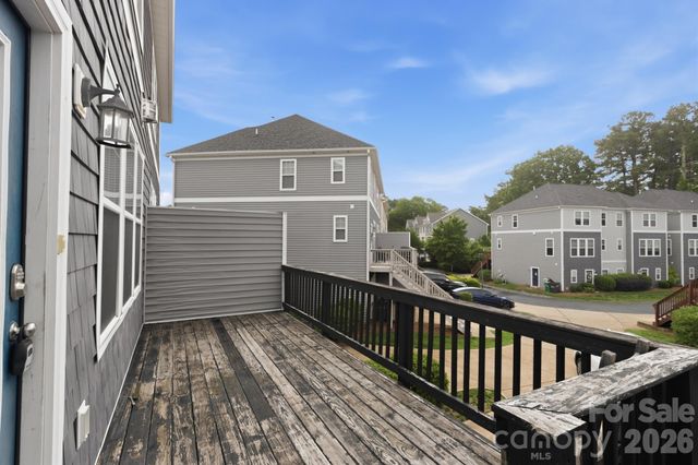 1502 Sharon Road W, Charlotte, NC 28210