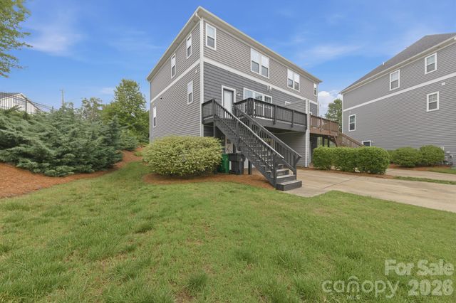 1502 Sharon Road W, Charlotte, NC 28210