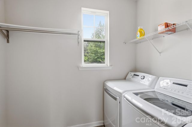 1502 Sharon Road W, Charlotte, NC 28210