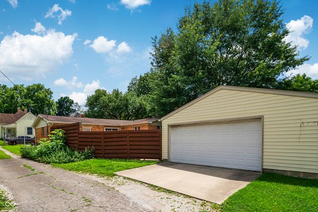 15 W Joseph Street, Brazil, IN 47834