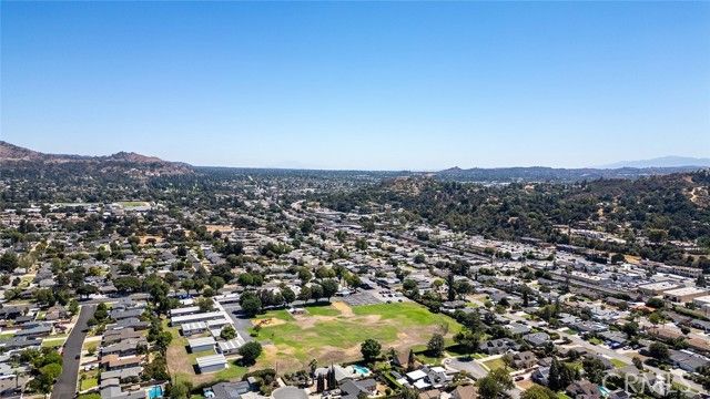 1032 E Lemon Avenue, Glendora, CA 91741