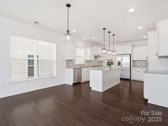 1005 Argentium Way, Waxhaw, NC 28173