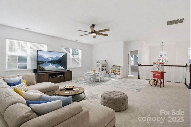 1005 Argentium Way, Waxhaw, NC 28173