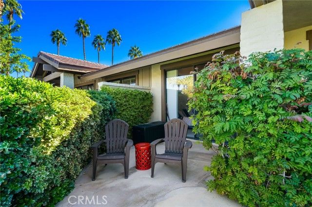57 Ponderosa Circle, Palm Desert, CA 92211